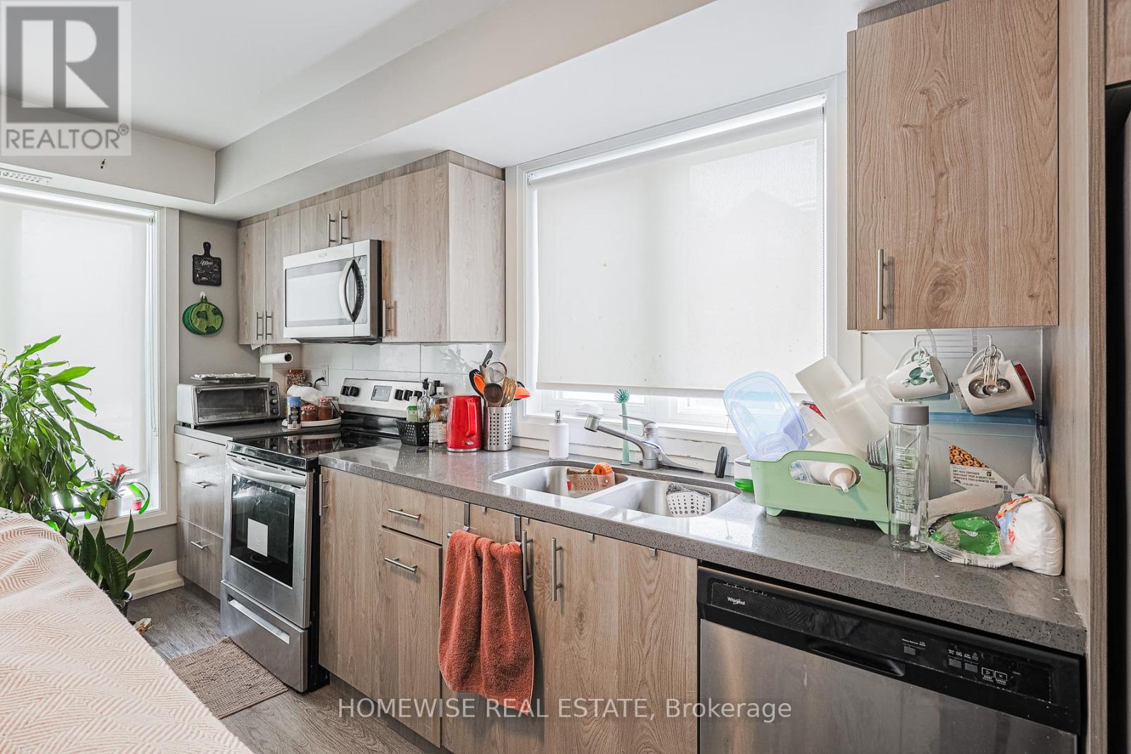 101 - 814 Glencairn Avenue, Toronto, Ontario  M6B 2A3 - Photo 11 - W12826192