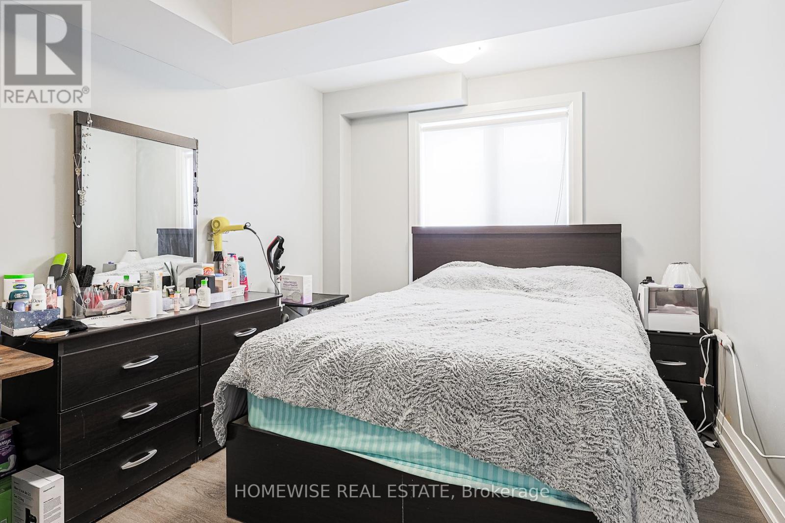 101 - 814 Glencairn Avenue, Toronto, Ontario  M6B 2A3 - Photo 13 - W12826192