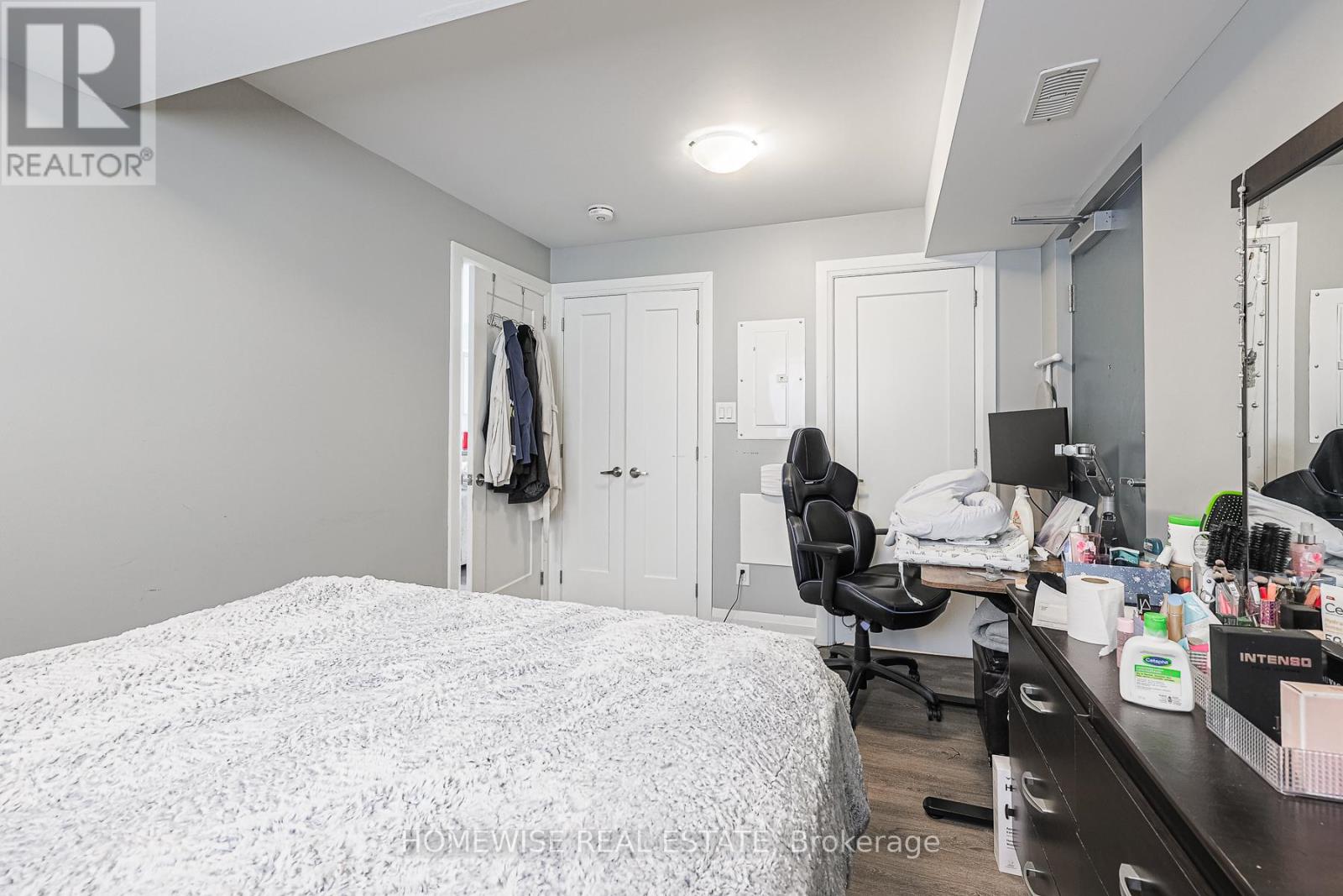 101 - 814 Glencairn Avenue, Toronto, Ontario  M6B 2A3 - Photo 15 - W12826192