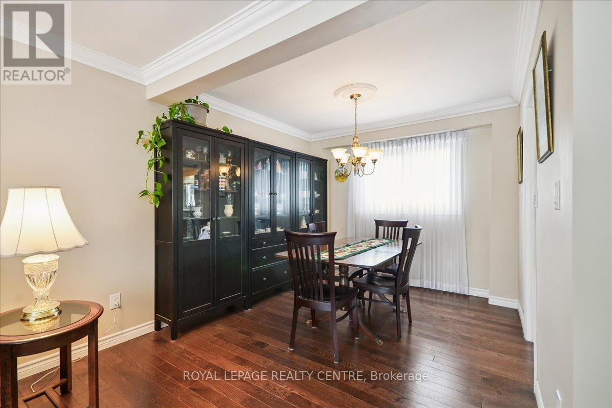 3316 Charmaine Heights, Mississauga, Ontario  L5A 3C1 - Photo 13 - W12826196