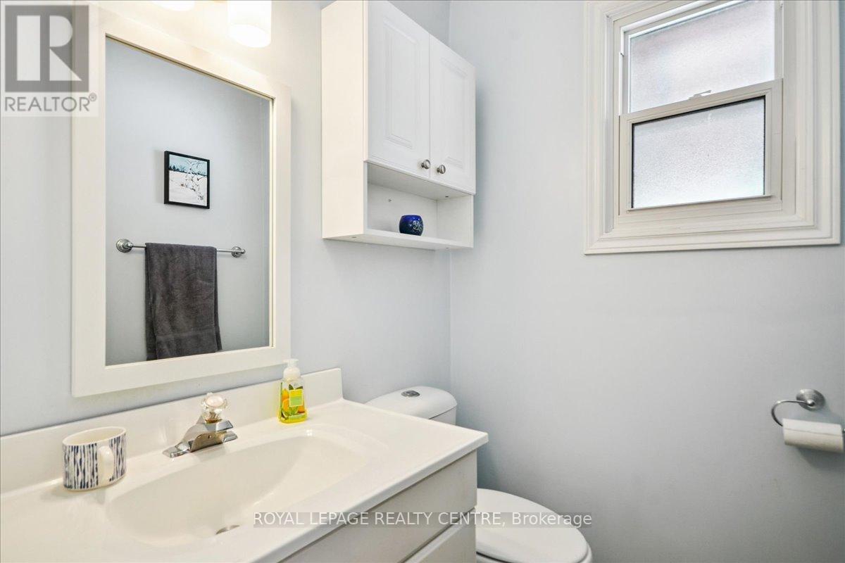 3316 Charmaine Heights, Mississauga, Ontario  L5A 3C1 - Photo 18 - W12826196