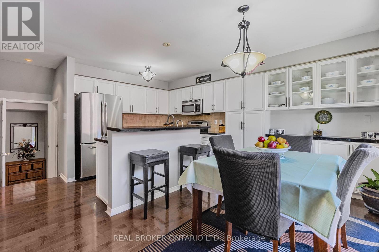 56 Lockheed Crescent, Brampton, Ontario  L7A 3G4 - Photo 7 - W12826222