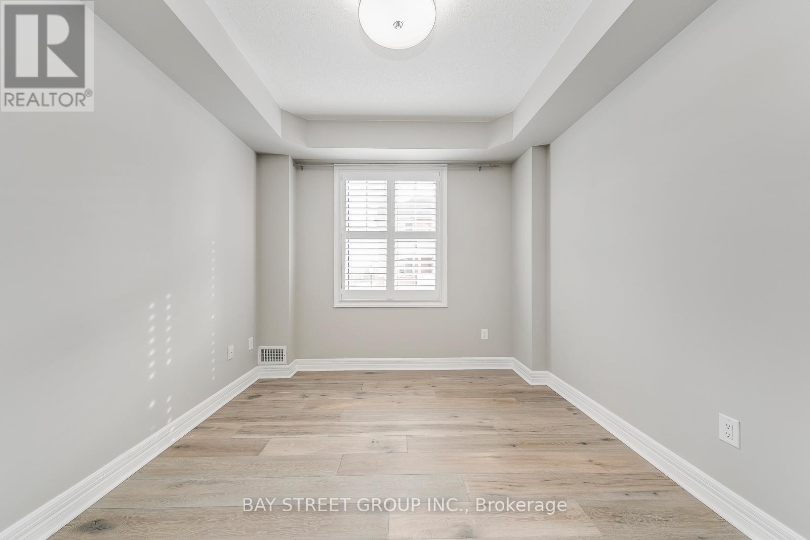 205 - 2326 Taunton Road W, Oakville, Ontario  L6H 0L3 - Photo 17 - W12826230