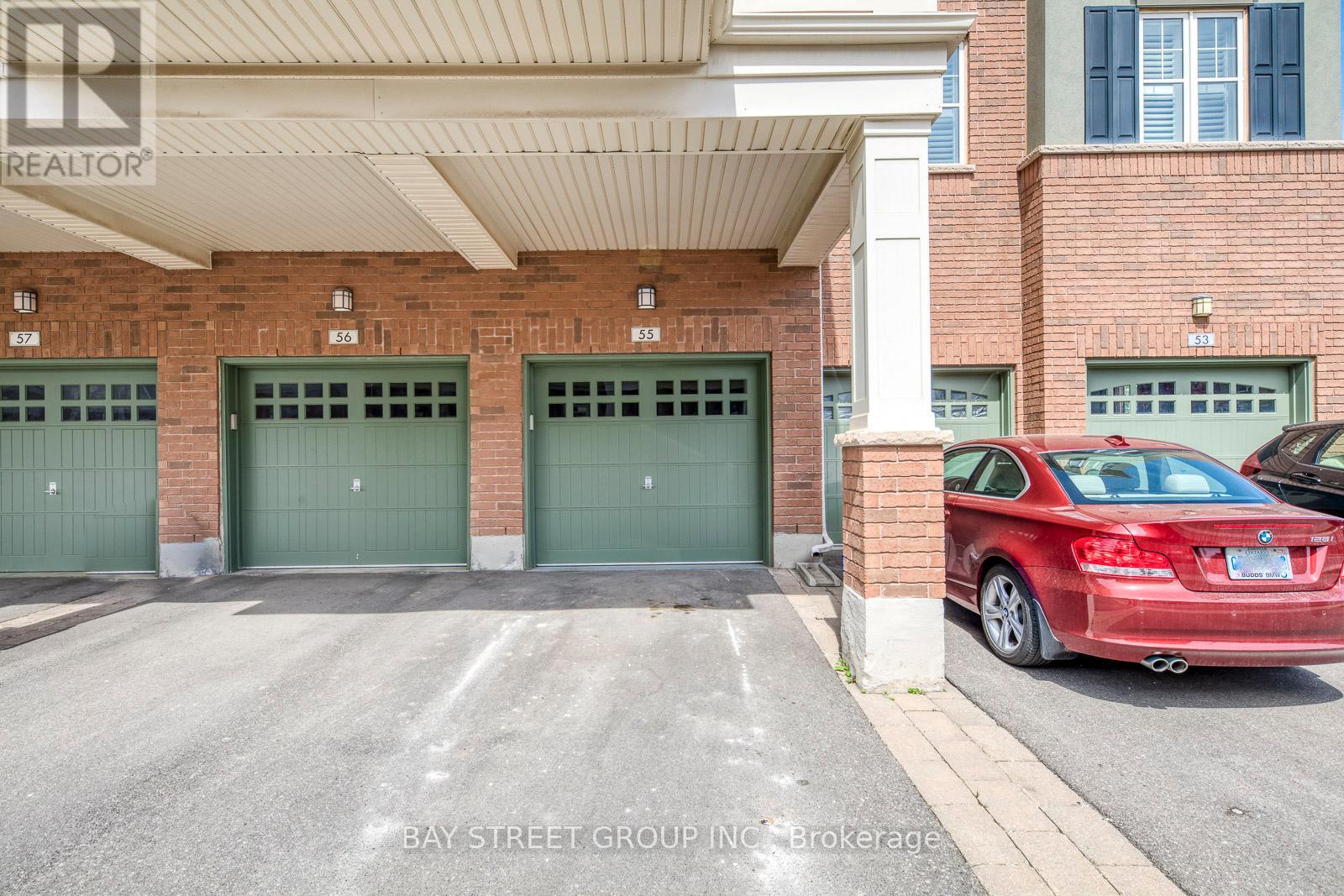 205 - 2326 Taunton Road W, Oakville, Ontario  L6H 0L3 - Photo 2 - W12826230