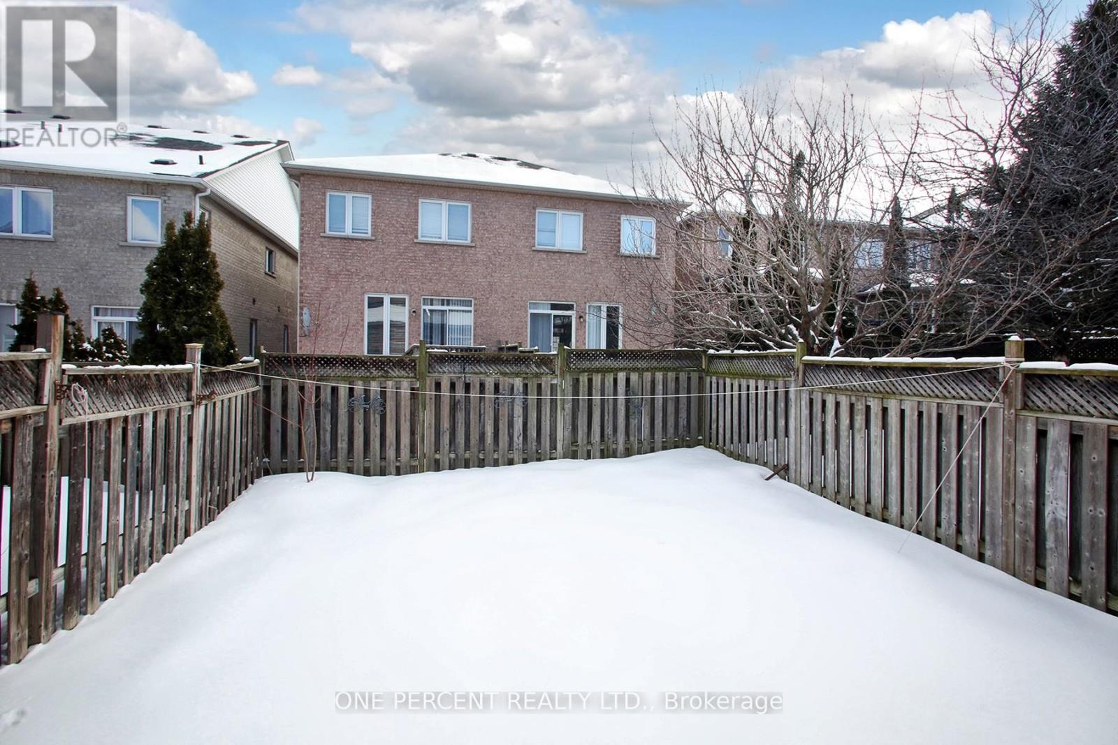 15 Martree Crescent, Brampton, Ontario  L6V 4R3 - Photo 15 - W12826280