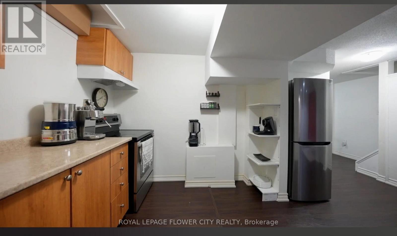 32 Payton Court W, Brampton, Ontario  L6W 3Y9 - Photo 23 - W12826284