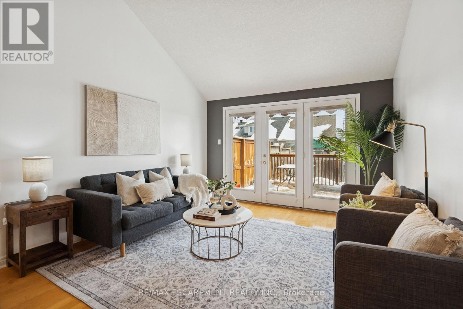 75 Doctor Moore Court, Halton Hills, Ontario  L7J 3A6 - Photo 20 - W12826294