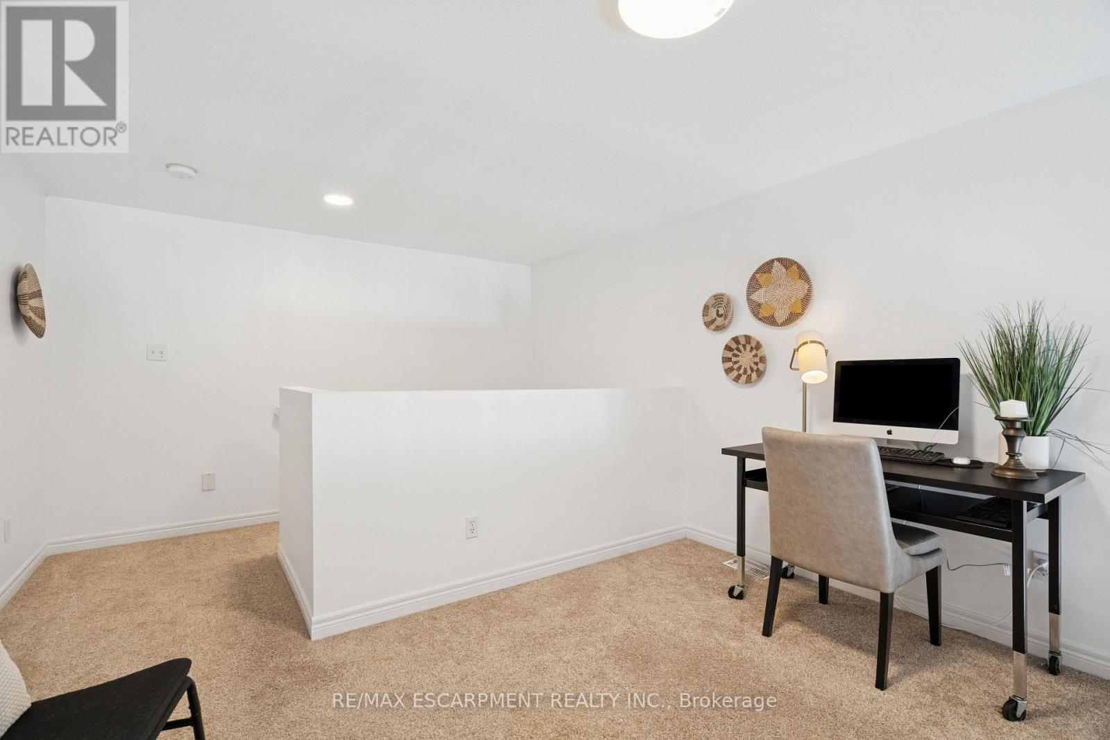 75 Doctor Moore Court, Halton Hills, Ontario  L7J 3A6 - Photo 28 - W12826294