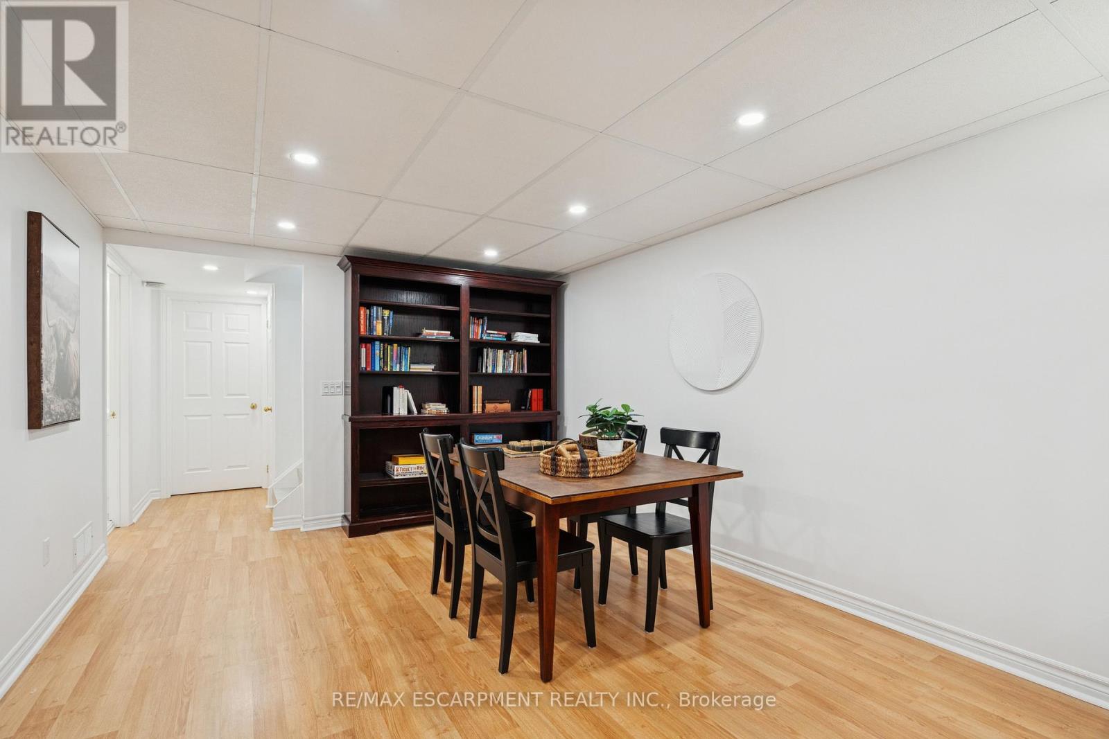 75 Doctor Moore Court, Halton Hills, Ontario  L7J 3A6 - Photo 37 - W12826294