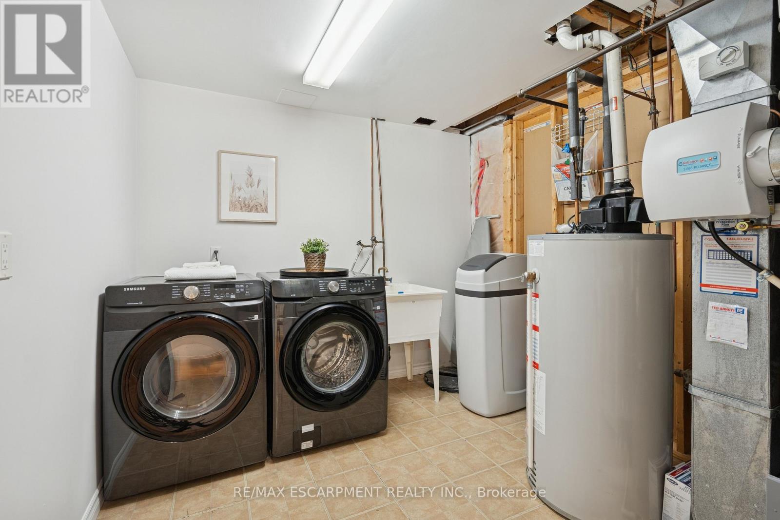 75 Doctor Moore Court, Halton Hills, Ontario  L7J 3A6 - Photo 40 - W12826294