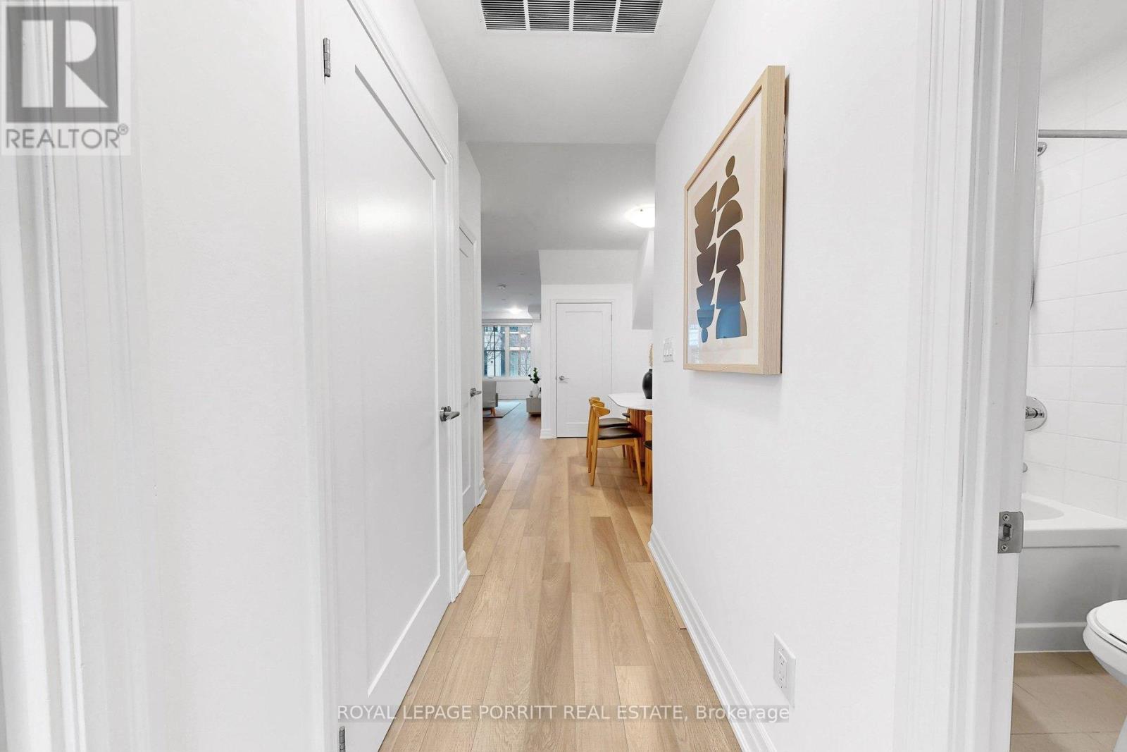 707 - 665 Cricklewood Drive, Mississauga, Ontario  L5G 0B9 - Photo 14 - W12826322