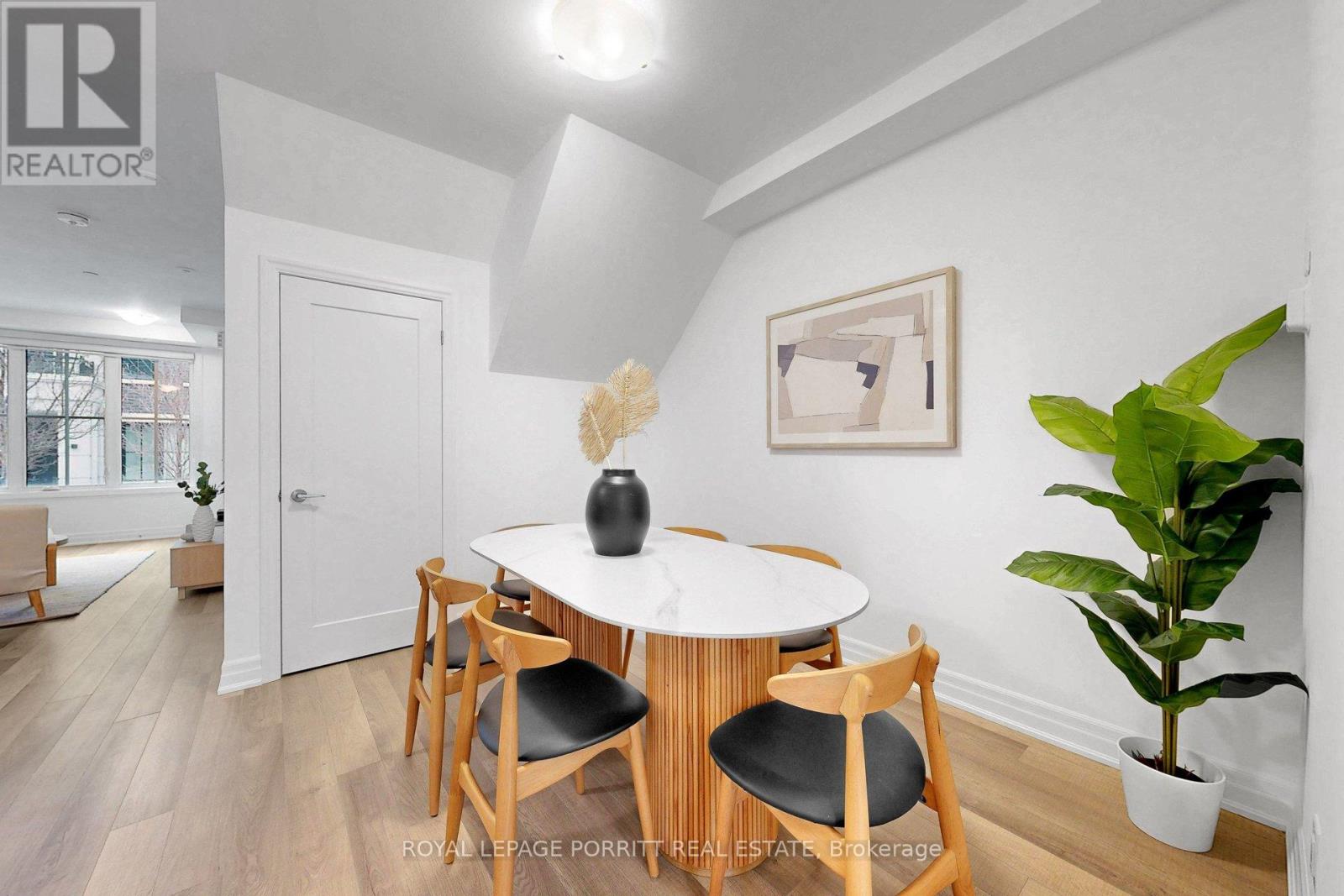 707 - 665 Cricklewood Drive, Mississauga, Ontario  L5G 0B9 - Photo 17 - W12826322