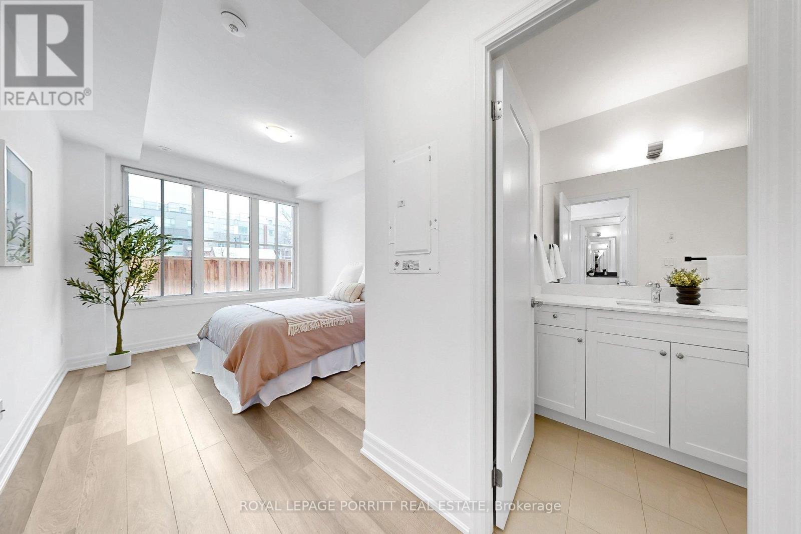 707 - 665 Cricklewood Drive, Mississauga, Ontario  L5G 0B9 - Photo 44 - W12826322