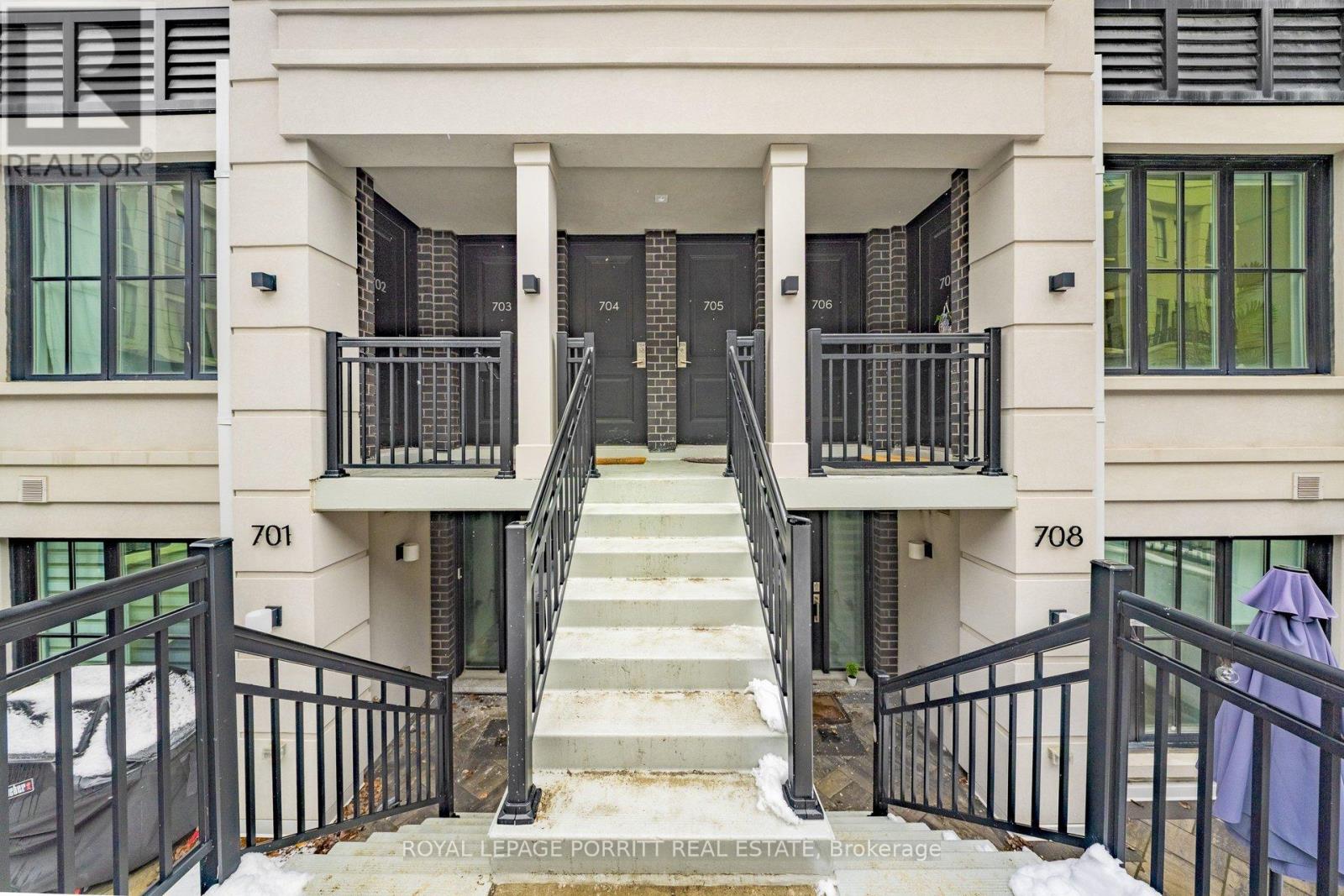 707 - 665 Cricklewood Drive, Mississauga, Ontario  L5G 0B9 - Photo 5 - W12826322