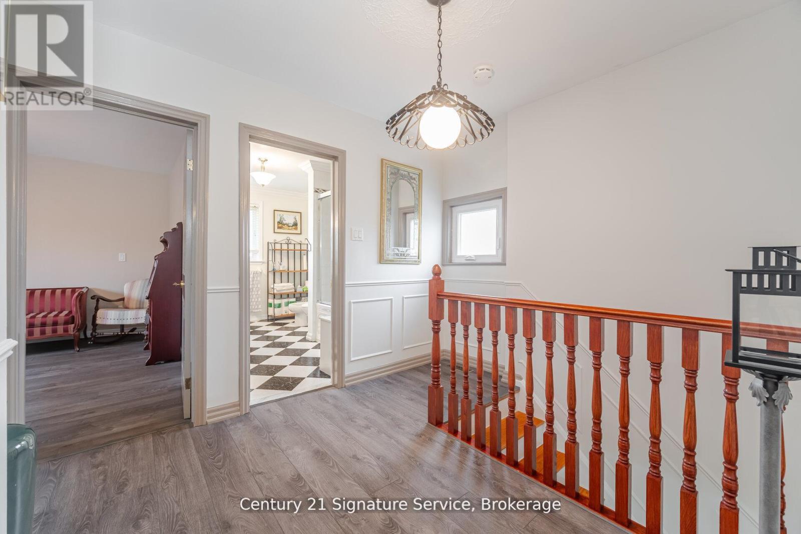 512 Selsey Drive, Mississauga, Ontario  L5A 1B9 - Photo 31 - W12826348