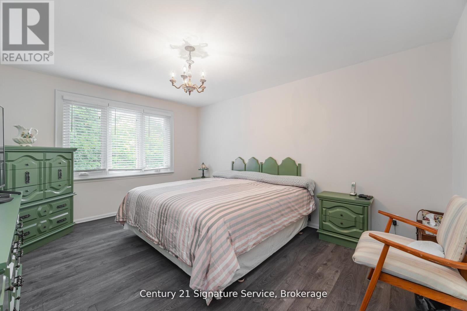 512 Selsey Drive, Mississauga, Ontario  L5A 1B9 - Photo 32 - W12826348