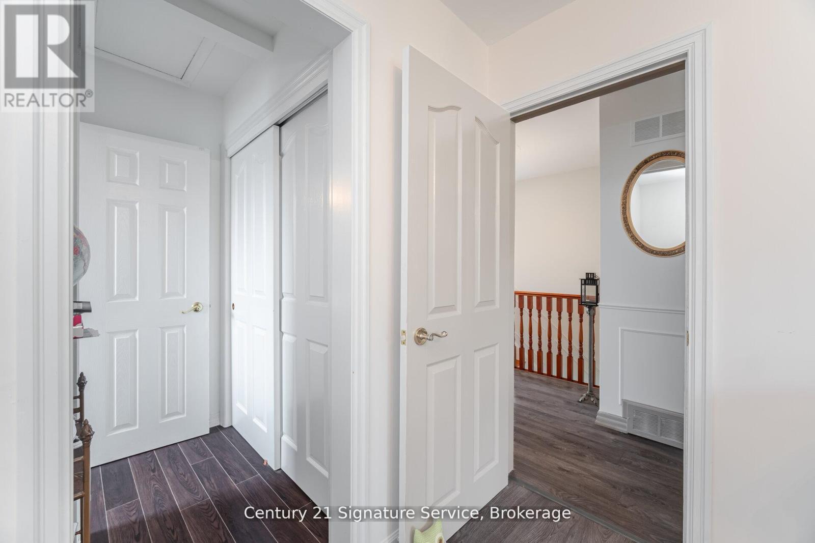 512 Selsey Drive, Mississauga, Ontario  L5A 1B9 - Photo 35 - W12826348