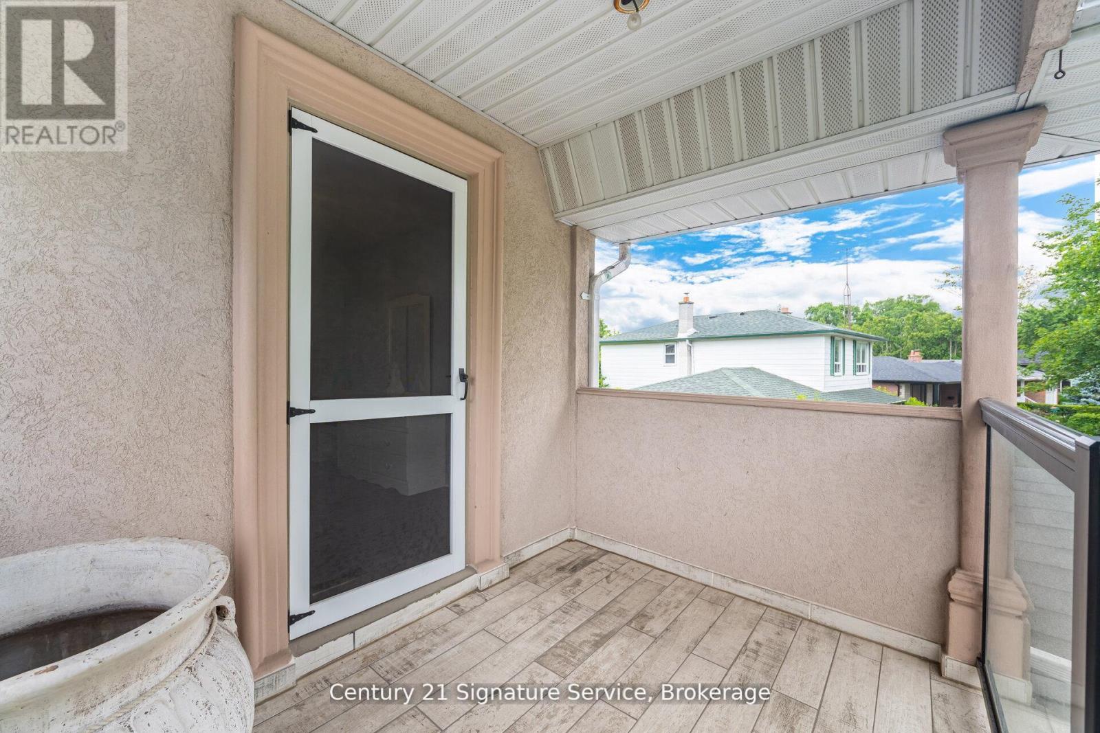 512 Selsey Drive, Mississauga, Ontario  L5A 1B9 - Photo 41 - W12826348