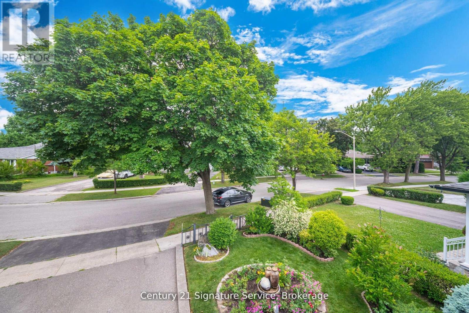 512 Selsey Drive, Mississauga, Ontario  L5A 1B9 - Photo 42 - W12826348