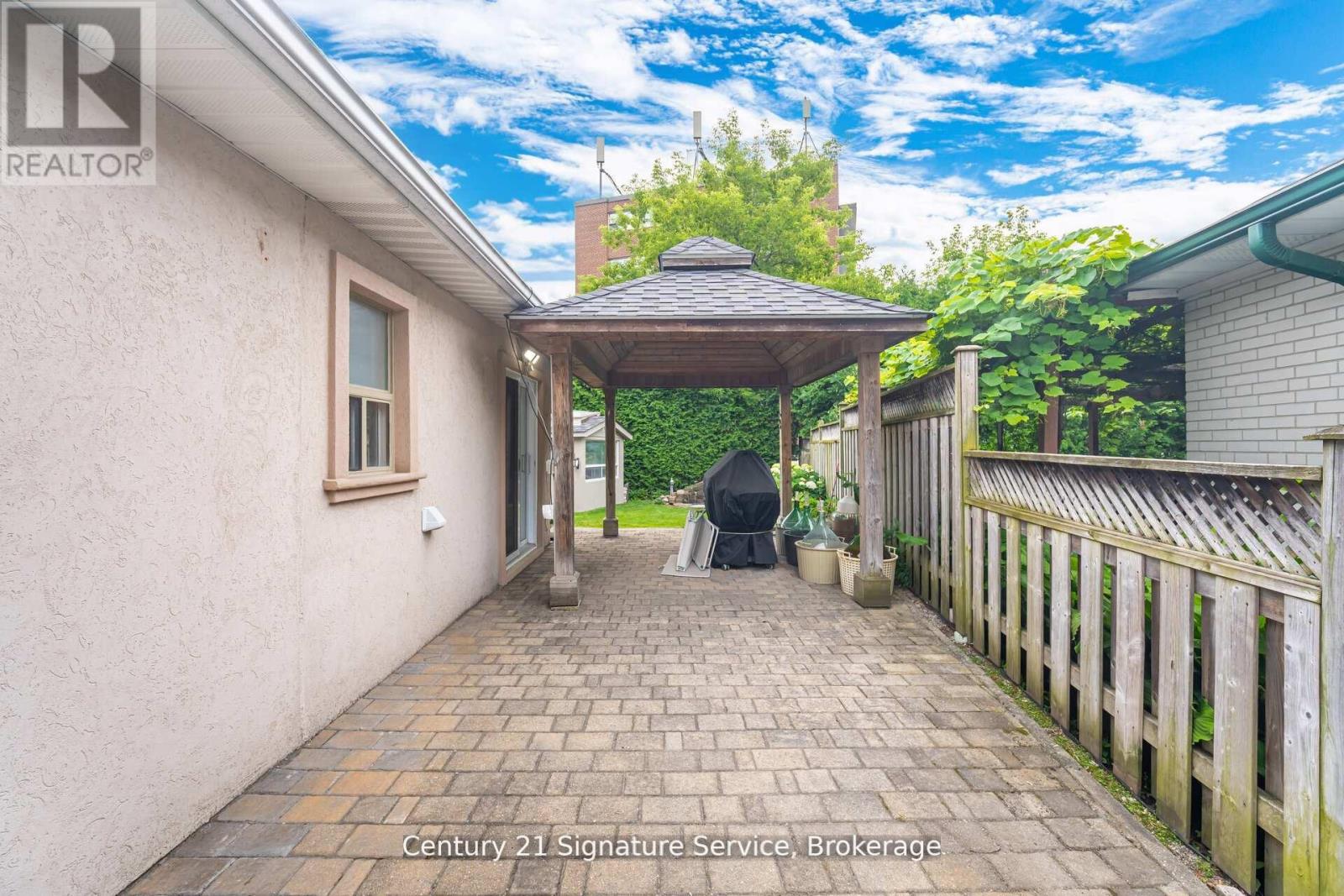 512 Selsey Drive, Mississauga, Ontario  L5A 1B9 - Photo 46 - W12826348