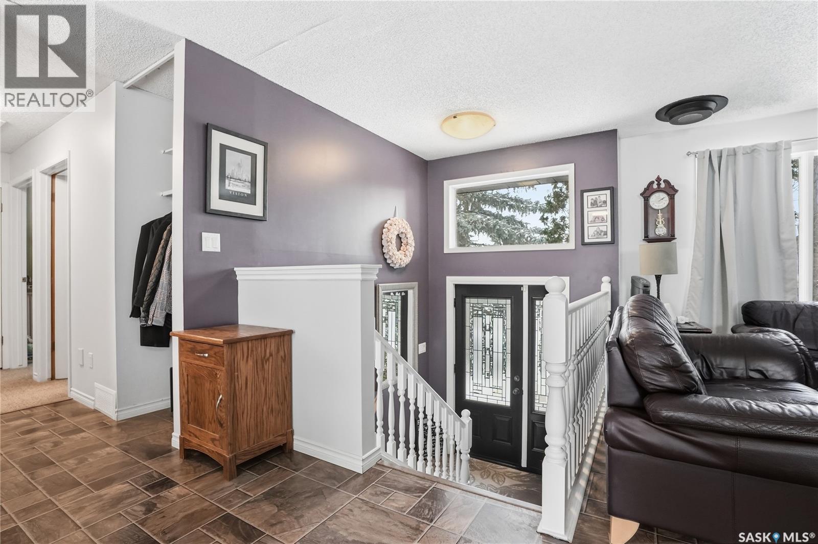 327 Allegretto Crescent, Saskatoon, Saskatchewan  S7K 6W3 - Photo 2 - SK029256