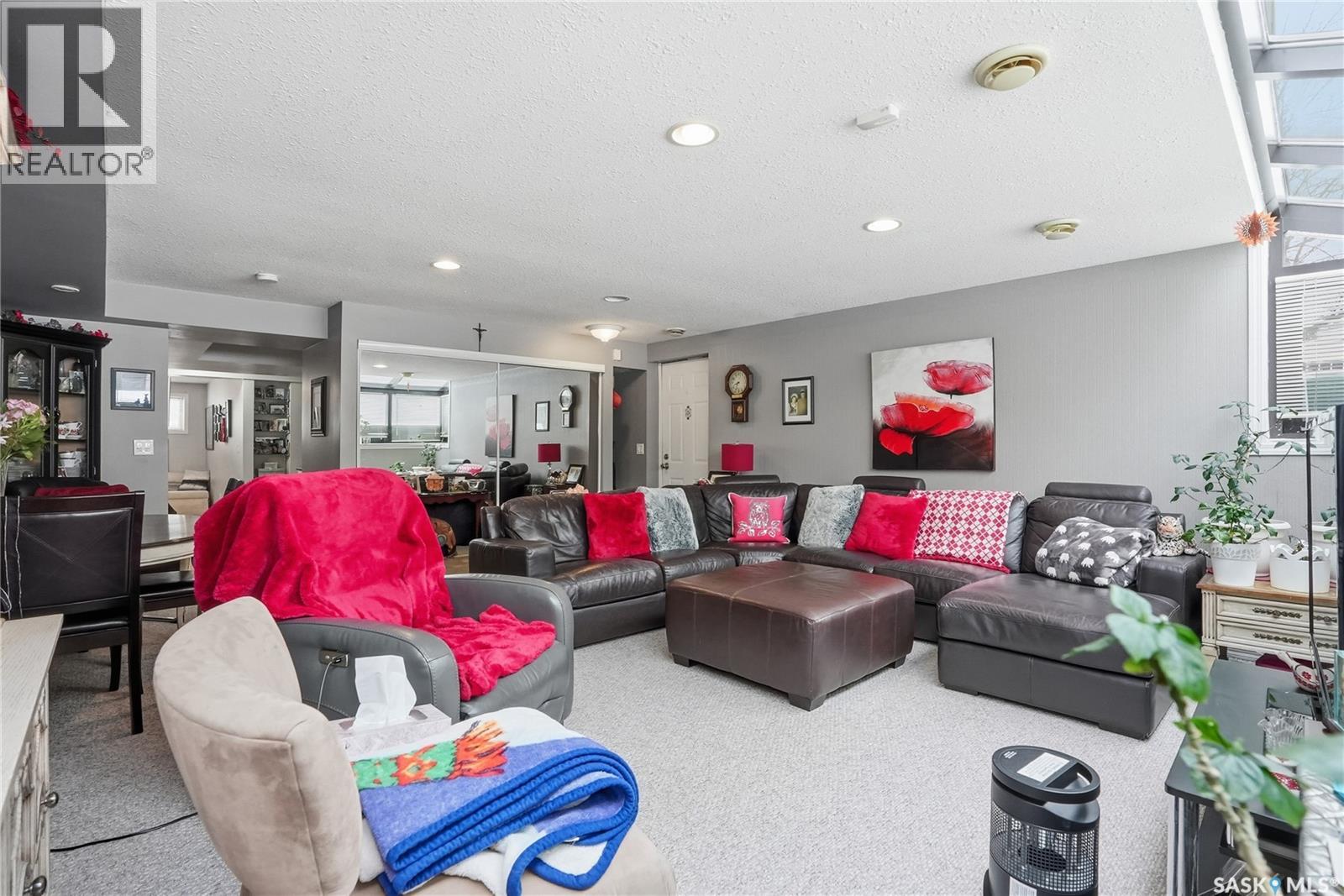 327 Allegretto Crescent, Saskatoon, Saskatchewan  S7K 6W3 - Photo 28 - SK029256