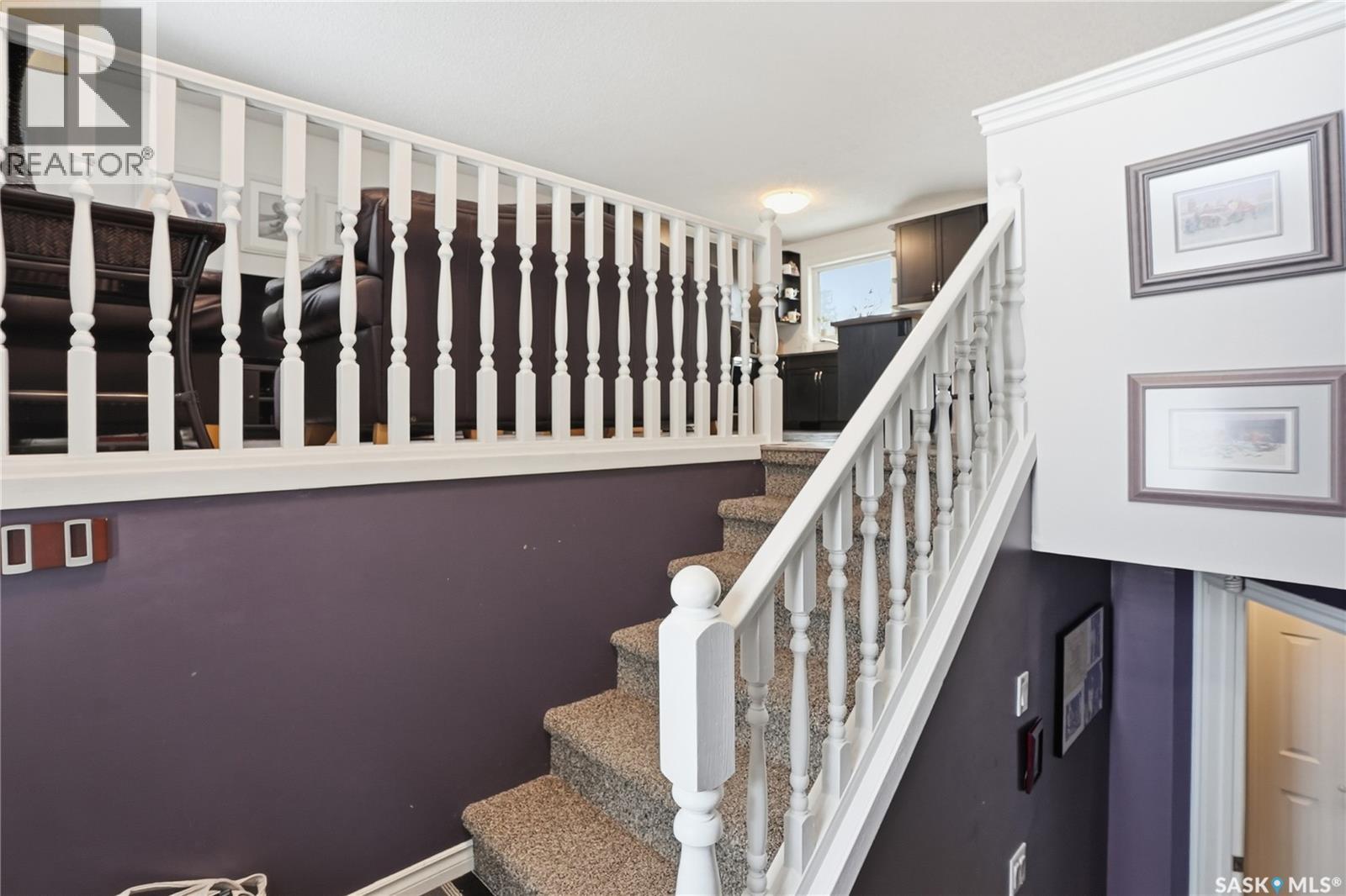 327 Allegretto Crescent, Saskatoon, Saskatchewan  S7K 6W3 - Photo 3 - SK029256