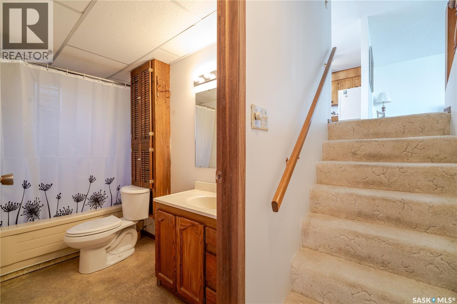 30 Avens Road, Moose Jaw, Saskatchewan  S6J 1B6 - Photo 23 - SK029250