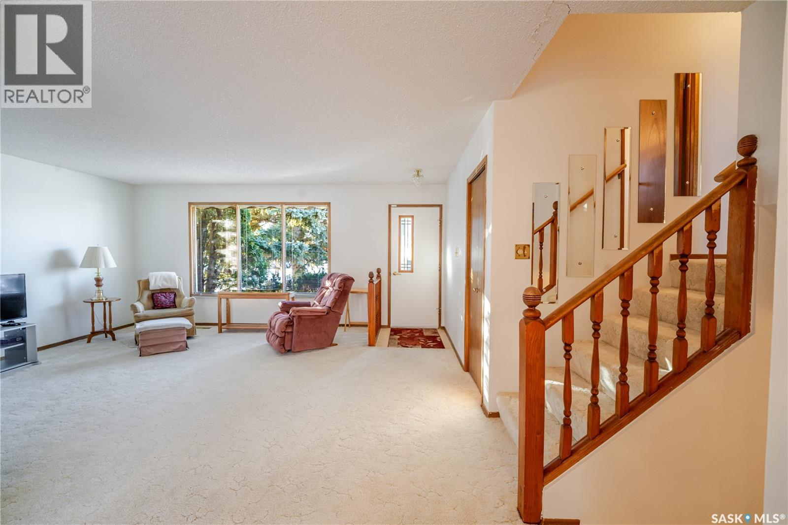 30 Avens Road, Moose Jaw, Saskatchewan  S6J 1B6 - Photo 4 - SK029250