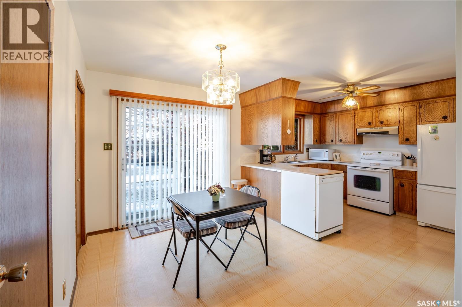 30 Avens Road, Moose Jaw, Saskatchewan  S6J 1B6 - Photo 8 - SK029250