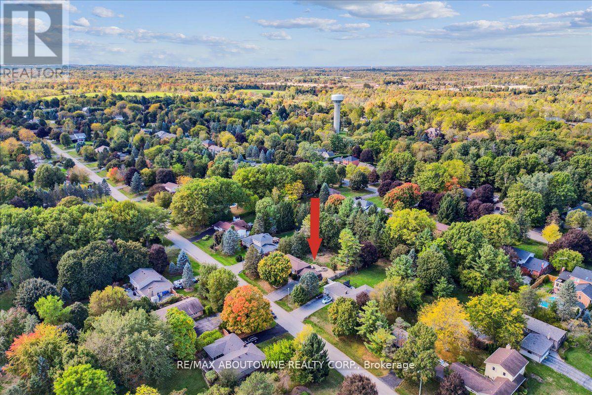 25 Bannisdale Way, Hamilton, Ontario  L0R 1H2 - Photo 2 - X12826146