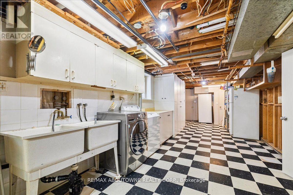 25 Bannisdale Way, Hamilton, Ontario  L0R 1H2 - Photo 35 - X12826146