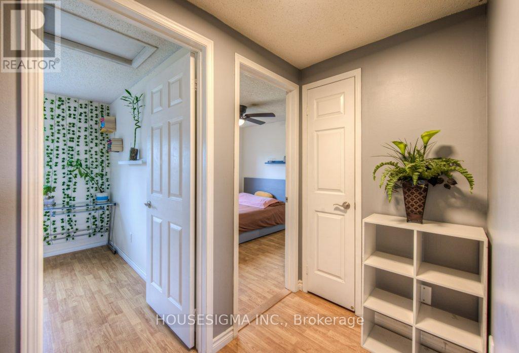 20 Hunt Street, North Dumfries, Ontario  N0B 1E0 - Photo 27 - X12826152