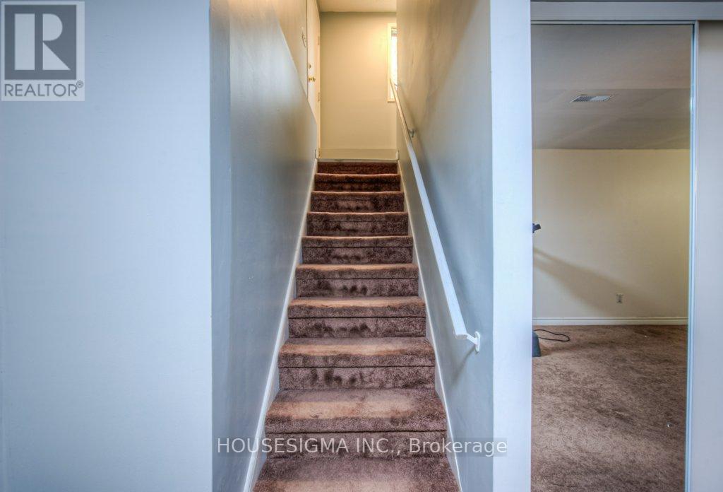 20 Hunt Street, North Dumfries, Ontario  N0B 1E0 - Photo 33 - X12826152