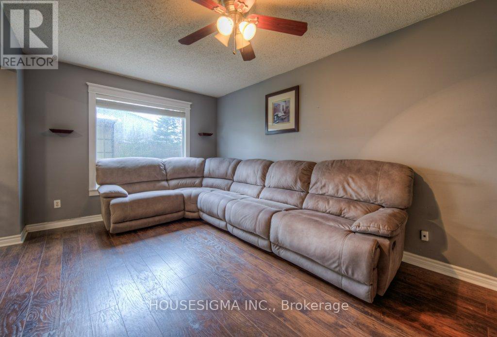 20 Hunt Street, North Dumfries, Ontario  N0B 1E0 - Photo 9 - X12826152