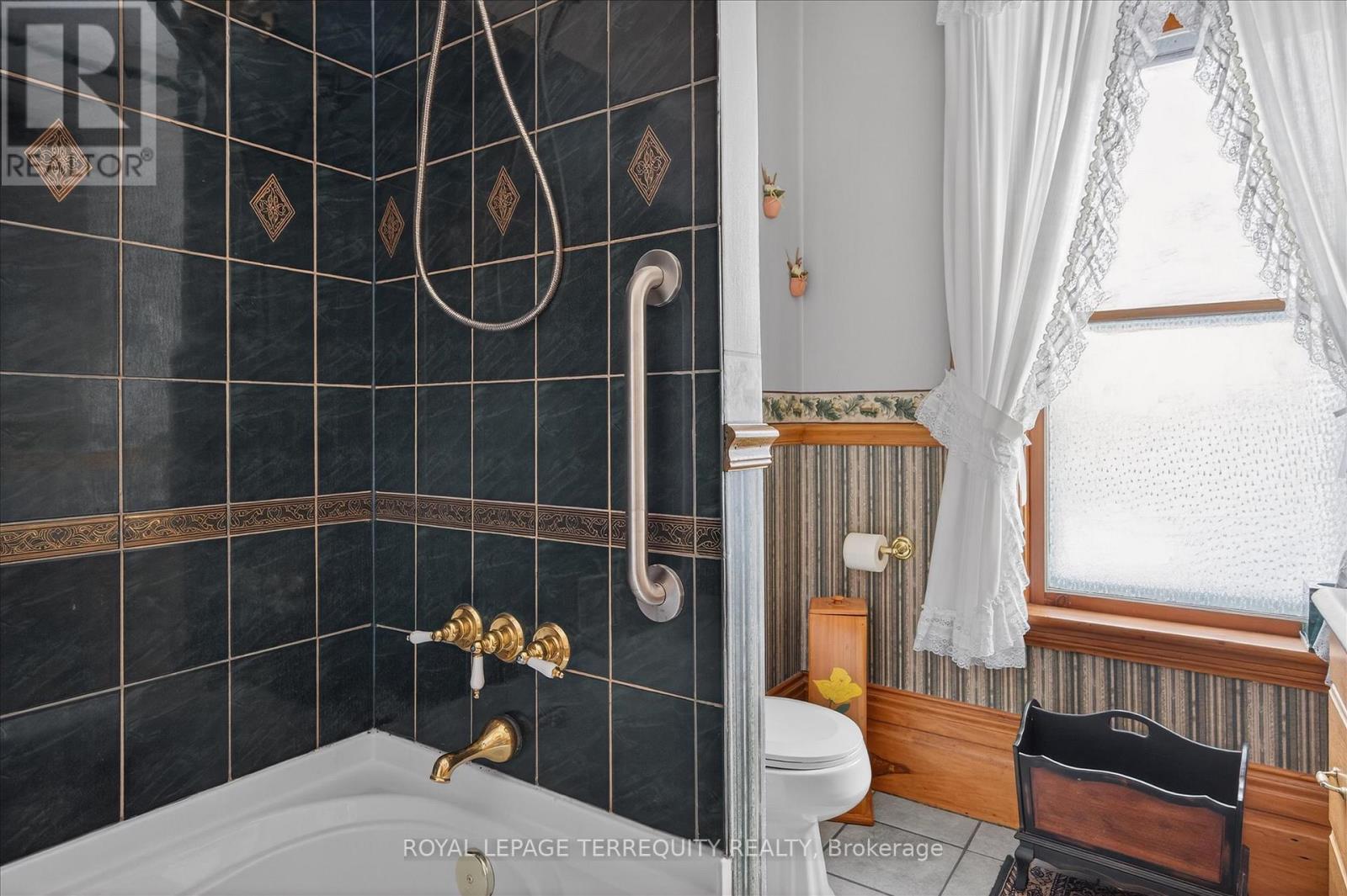 16 Booth Street S, Trent Hills, Ontario  K0L 1L0 - Photo 37 - X12826206