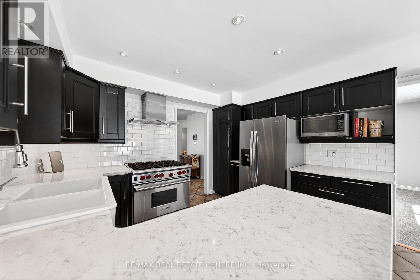 79 Handorf Drive, Cambridge, Ontario  N3C 3Y3 - Photo 12 - X12826272