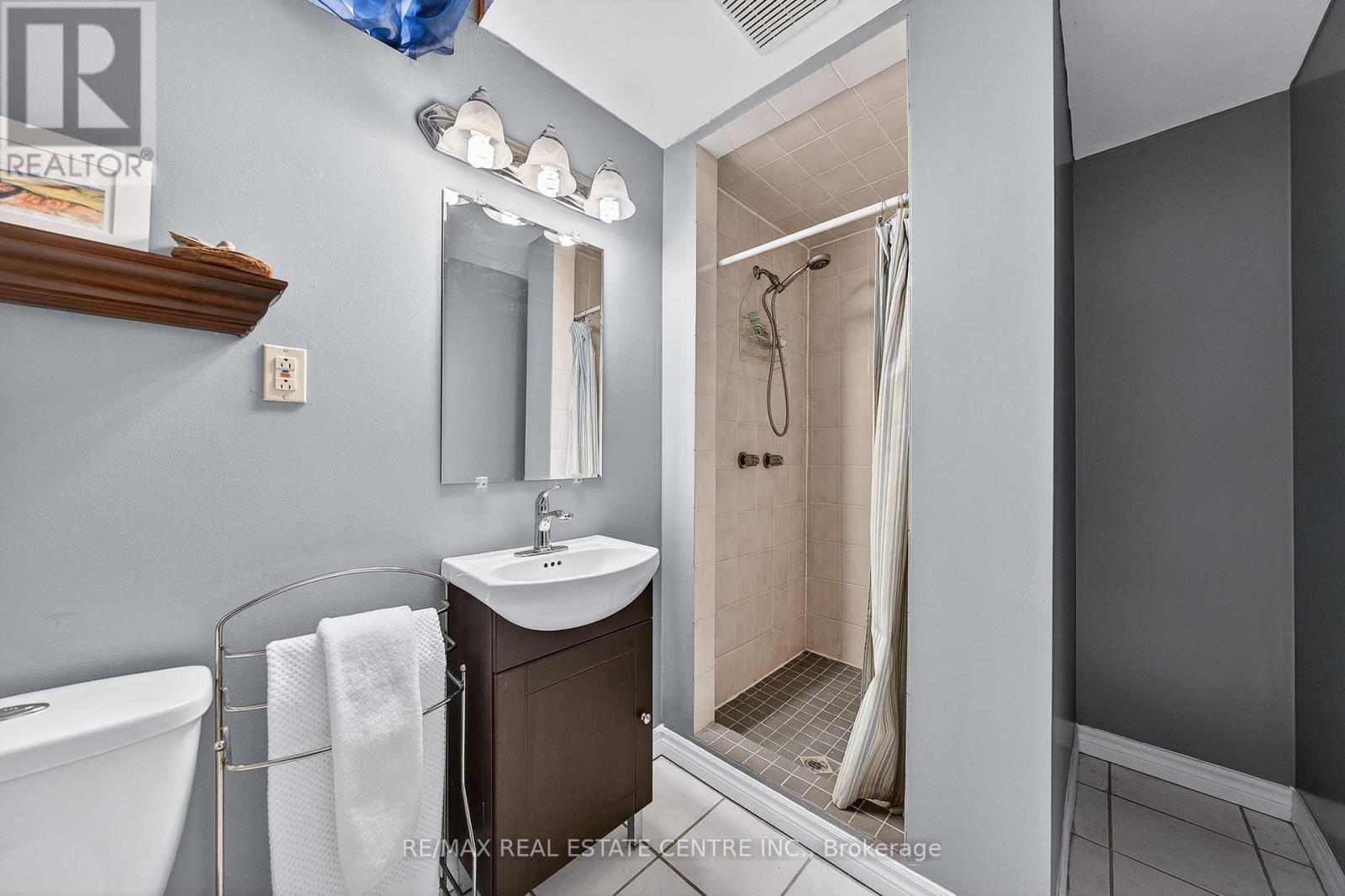 79 Handorf Drive, Cambridge, Ontario  N3C 3Y3 - Photo 45 - X12826272