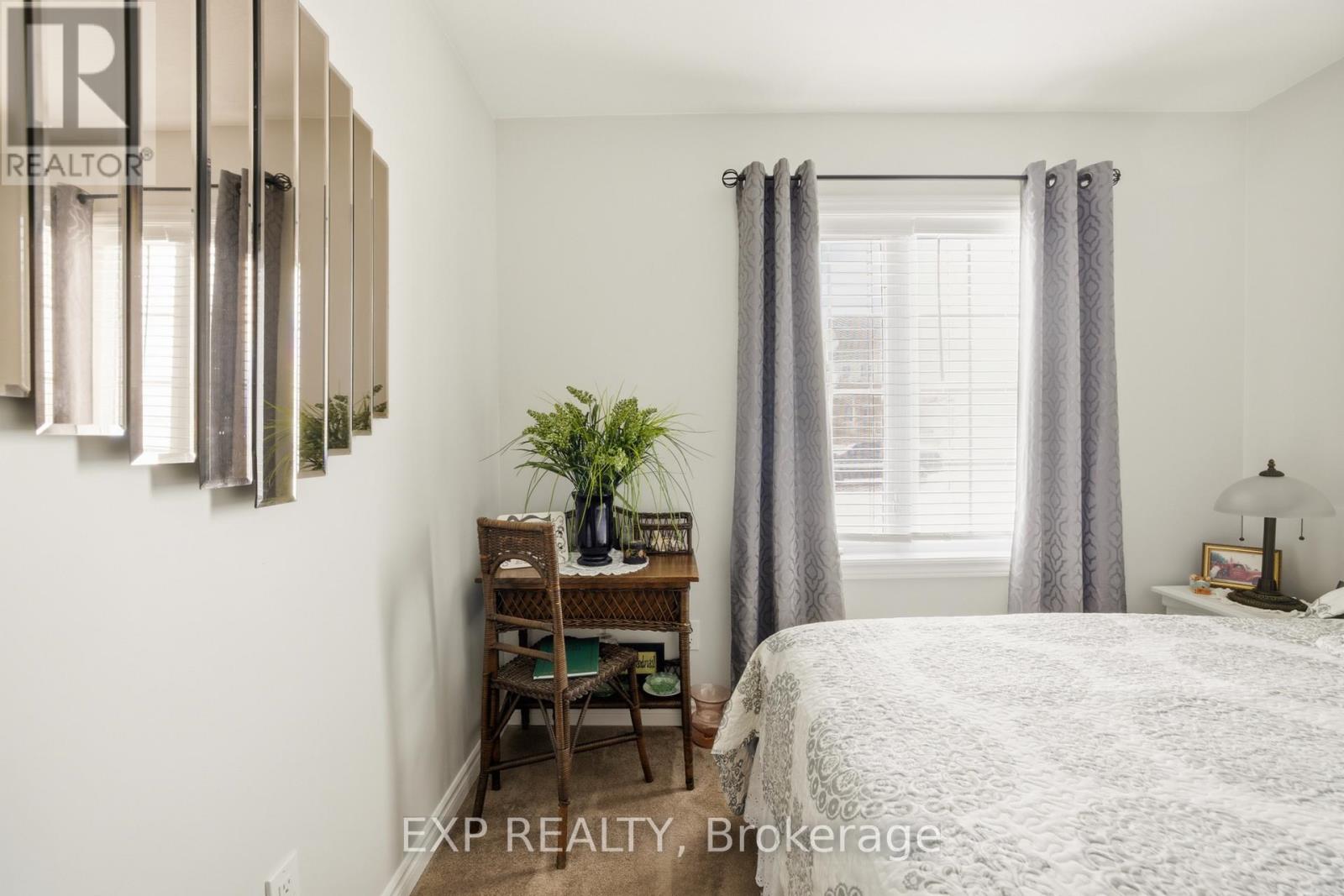 15 Irving Drive, Norwich, Ontario  N0J 1P0 - Photo 21 - X12826324