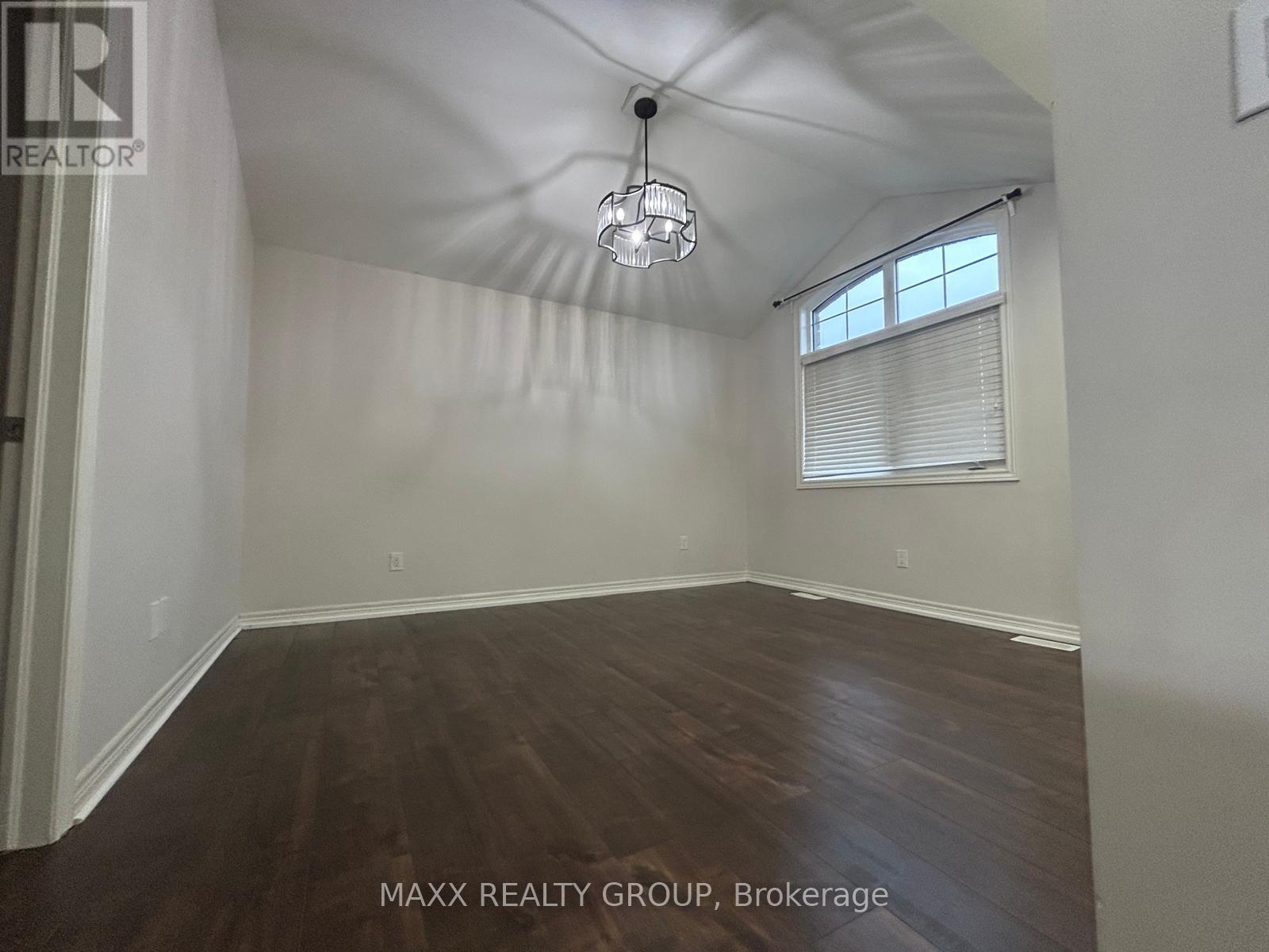 9334 Shoveller Drive, Niagara Falls (Forestview), Ontario  L2H 0M3 - Photo 18 - X12826344