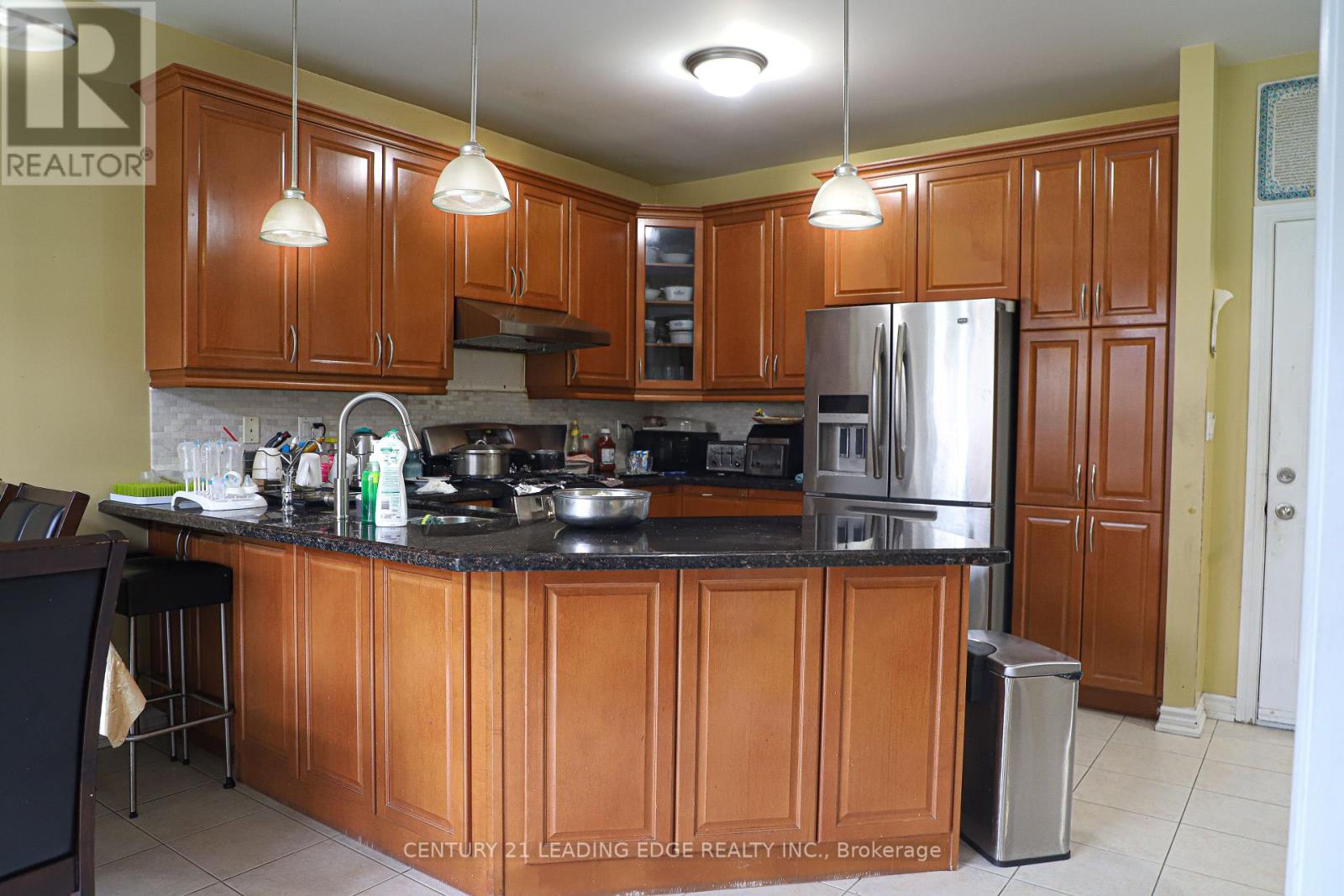 6 Gamble Drive, Ajax, Ontario  L1Z 0H2 - Photo 9 - E12822986