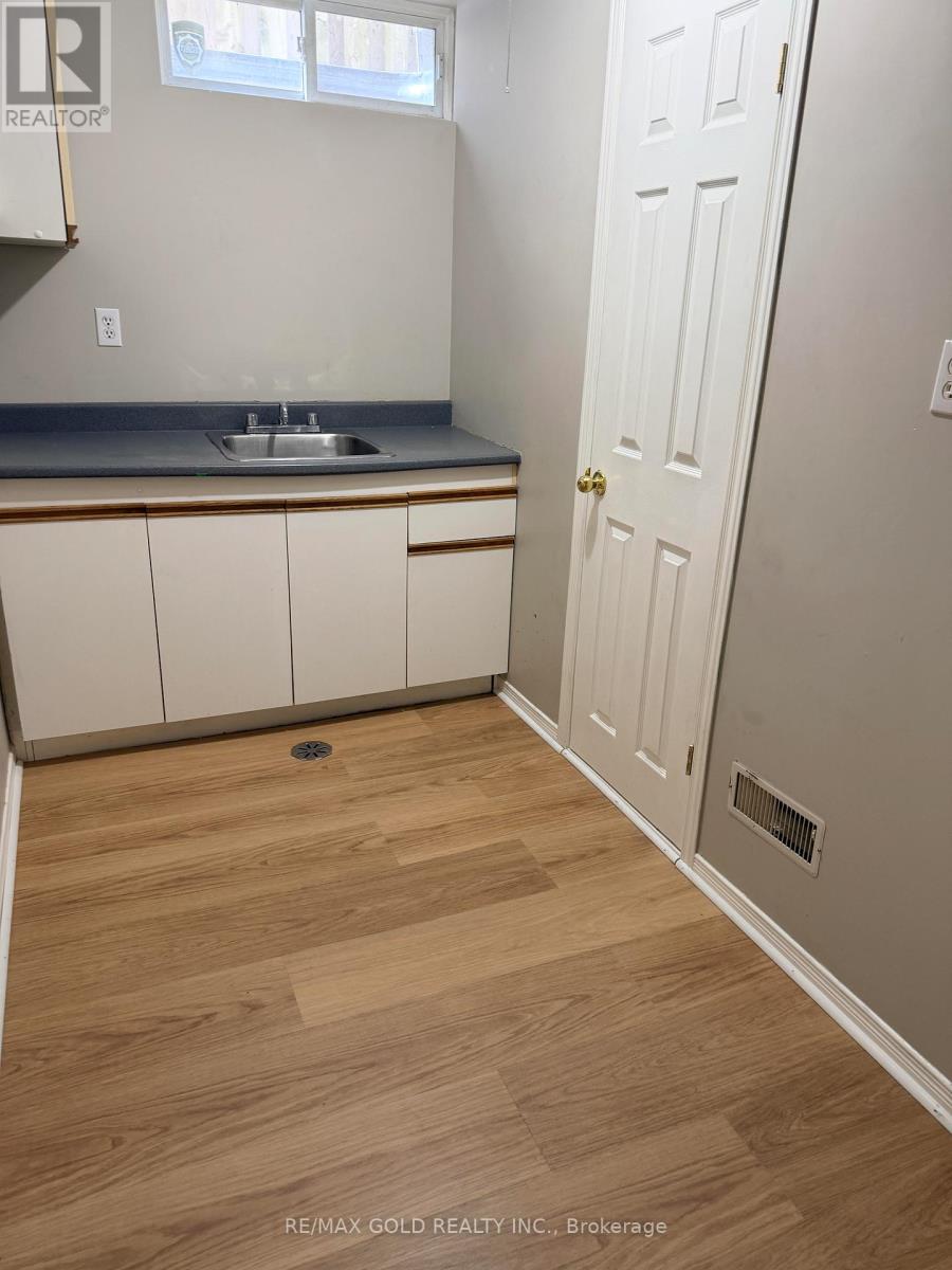 222 Fleming Drive, London East, Ontario  N5V 4Y9 - Photo 23 - X12824976