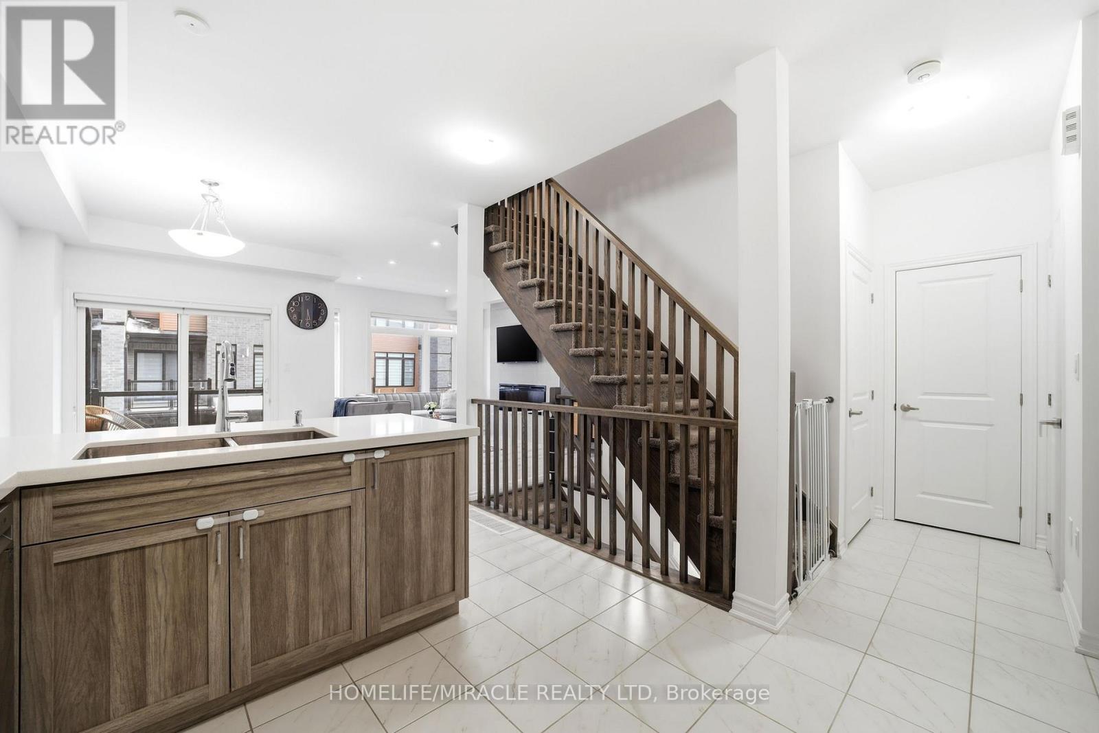 95 - 461 Blackburn Drive, Brantford, Ontario  N3T 0W9 - Photo 24 - X12826240