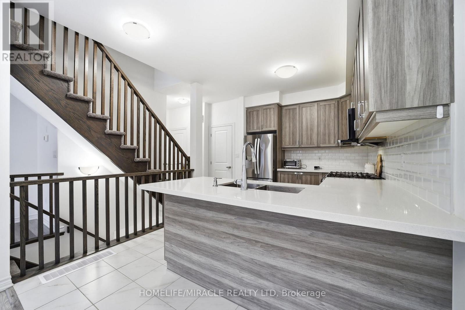 95 - 461 Blackburn Drive, Brantford, Ontario  N3T 0W9 - Photo 21 - X12826240