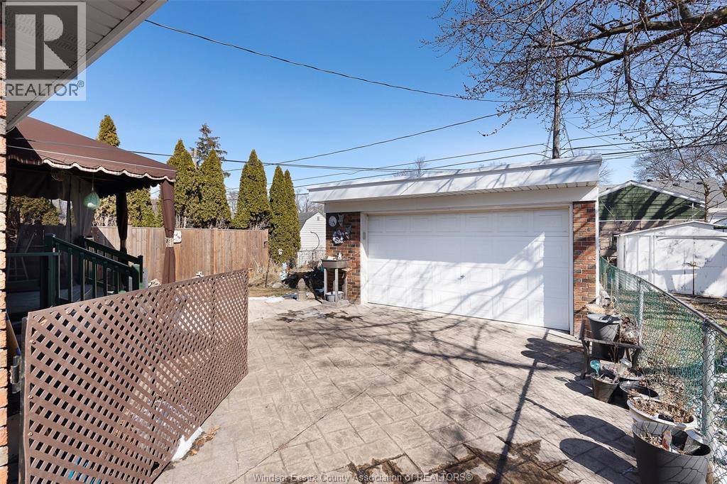 244 Isabelle Place, Windsor, Ontario  N8S 3A6 - Photo 7 - 26004143