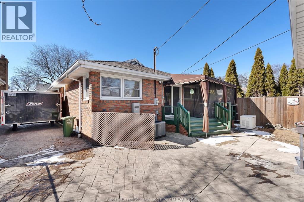 244 Isabelle Place, Windsor, Ontario  N8S 3A6 - Photo 8 - 26004143