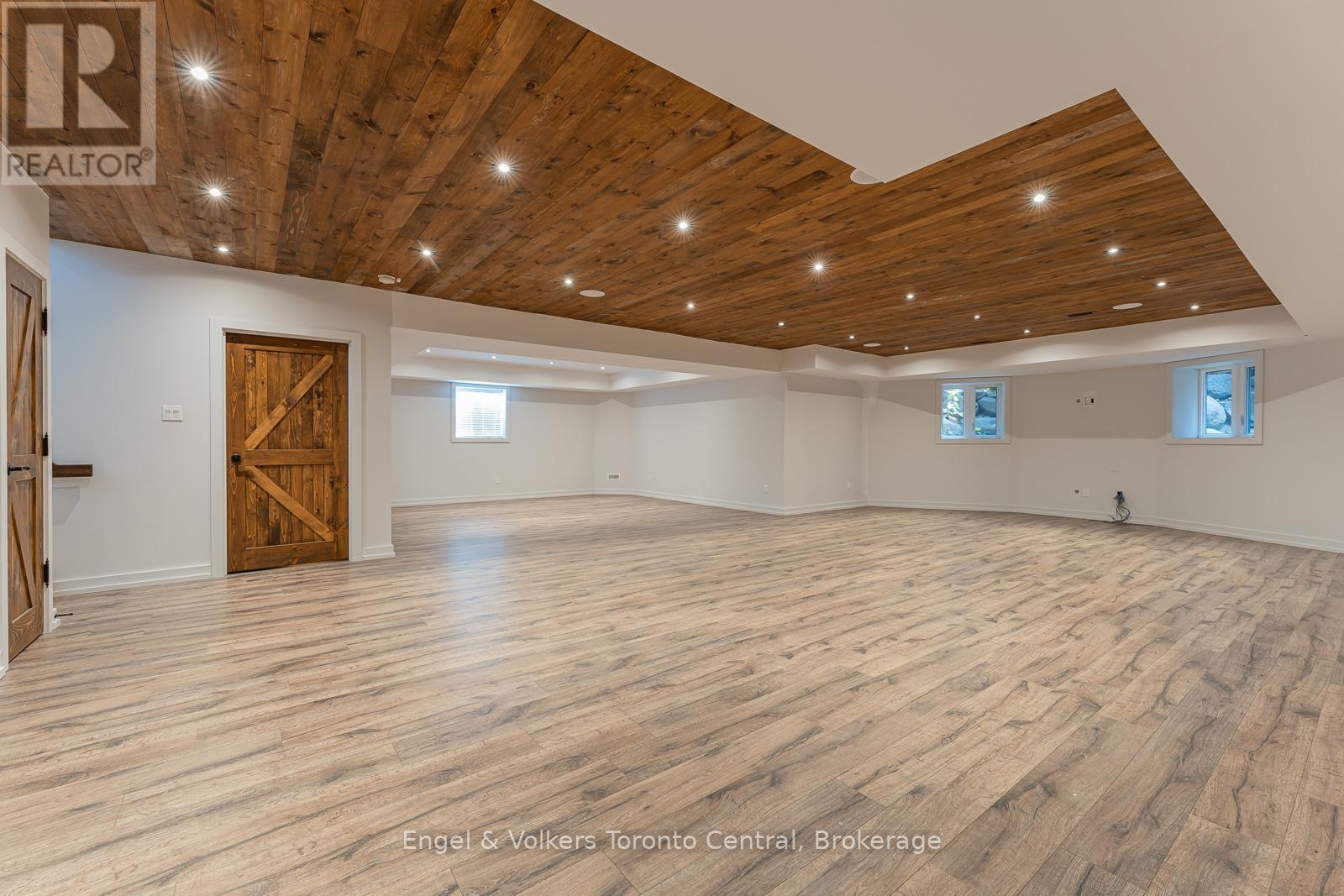 280 Sunset Boulevard, Blue Mountains, Ontario N0H 2P0 - Photo 37 - X12826528