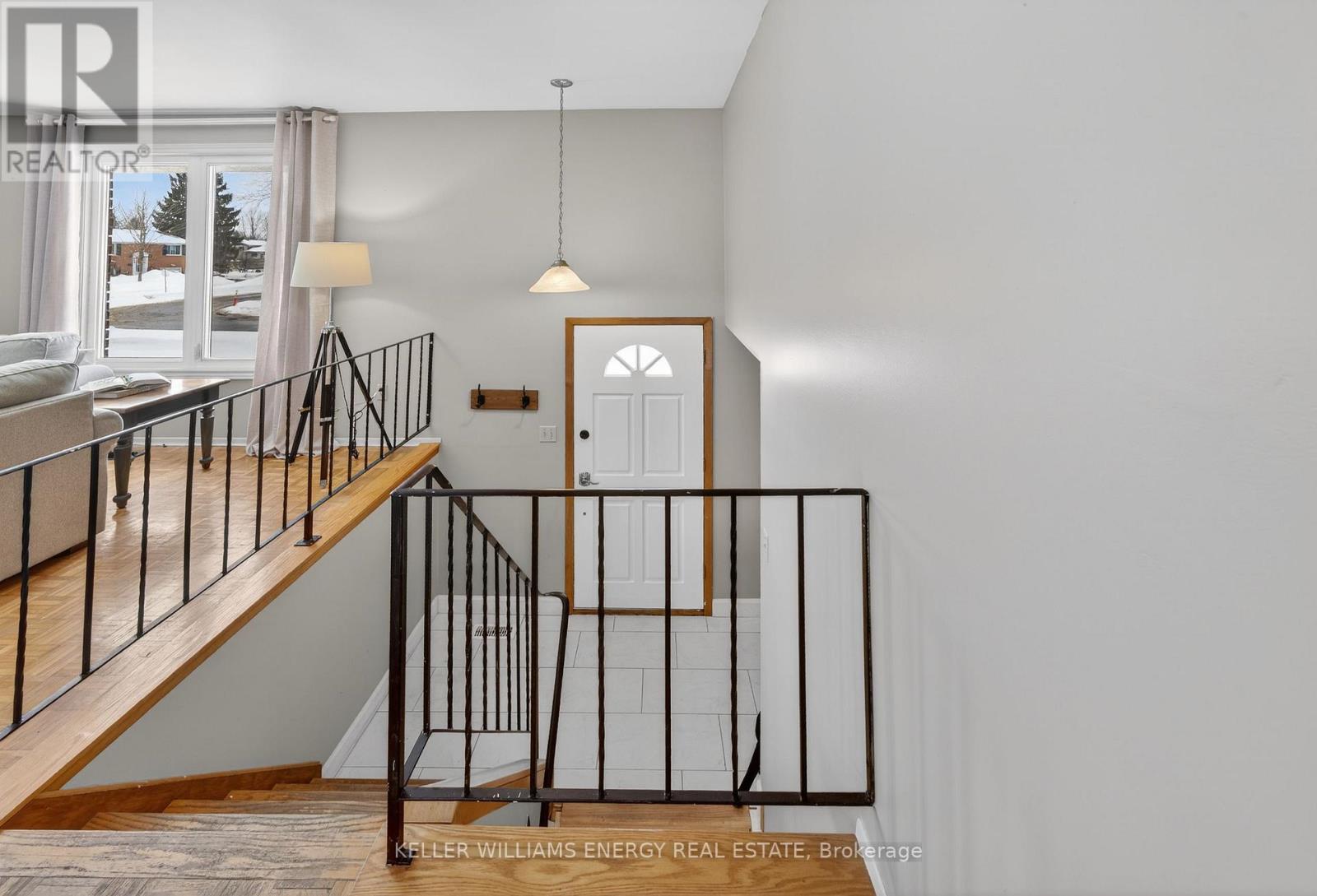 414 Knightsbridge Road, Kingston (City Southwest), Ontario  K7M 5S7 - Photo 6 - X12826430