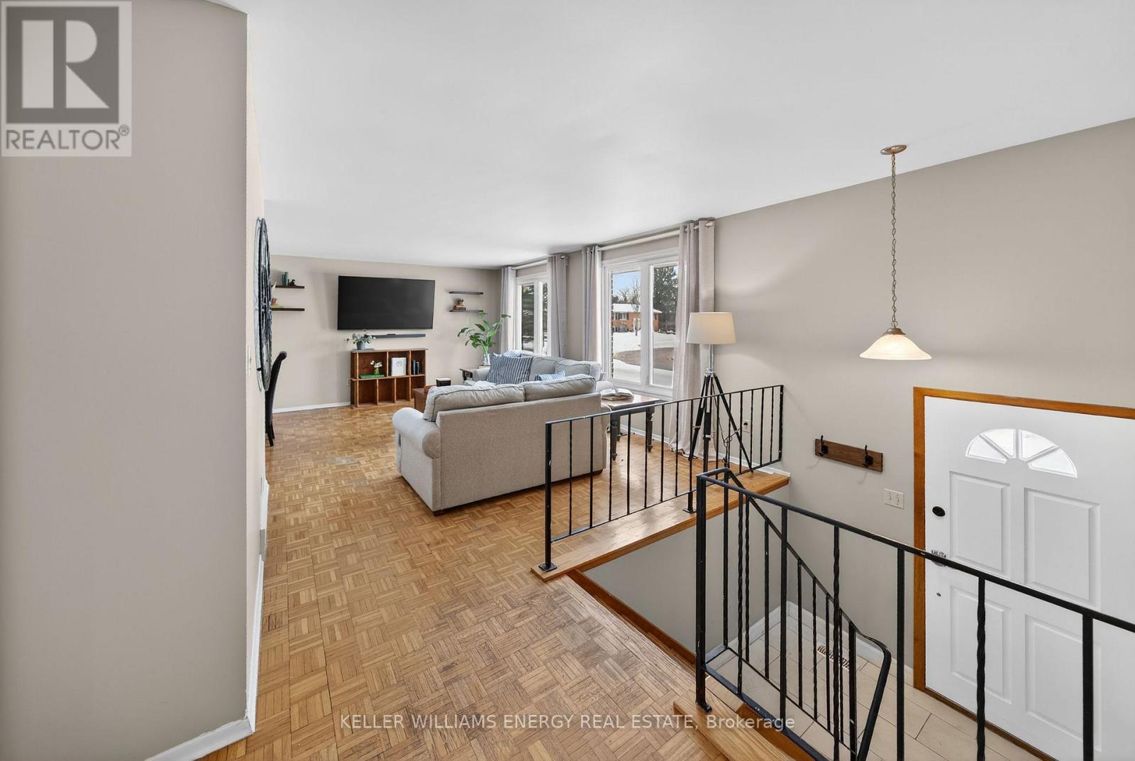 414 Knightsbridge Road, Kingston (City Southwest), Ontario  K7M 5S7 - Photo 7 - X12826430