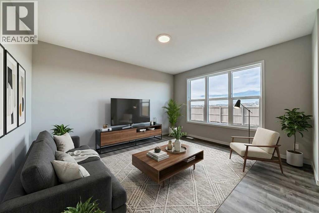 35 Bartlett Crescent Se, Calgary, Alberta  T3S 0P6 - Photo 3 - A2285687